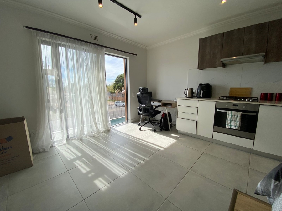 To Let 1 Bedroom Property for Rent in Table View Western Cape